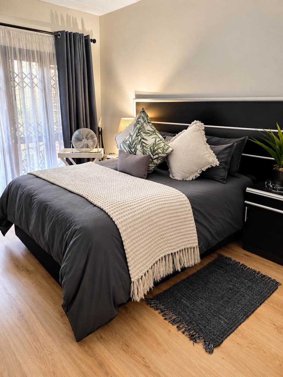 To Let 2 Bedroom Property for Rent in Lonehill Gauteng