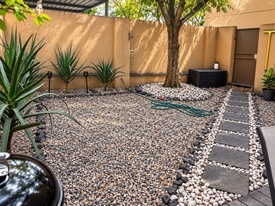 To Let 2 Bedroom Property for Rent in Lonehill Gauteng