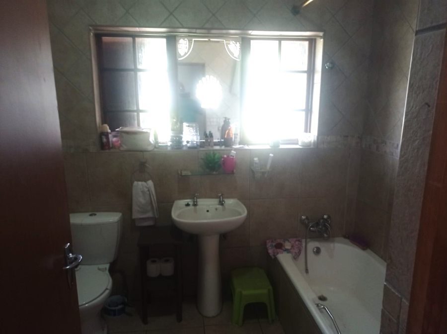 4 Bedroom Property for Sale in East Lynne Gauteng