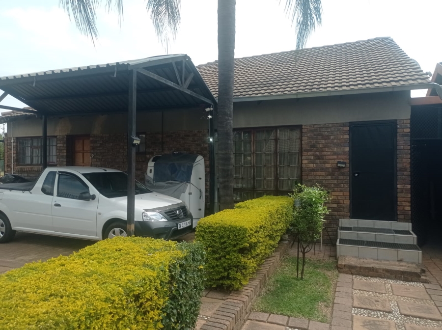 4 Bedroom Property for Sale in East Lynne Gauteng