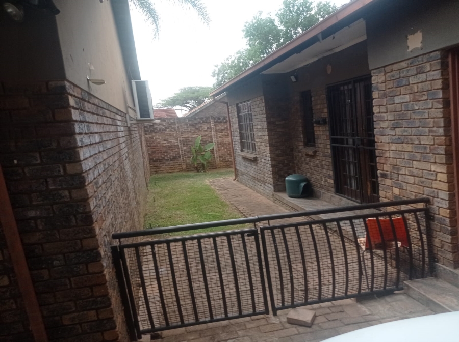 4 Bedroom Property for Sale in East Lynne Gauteng