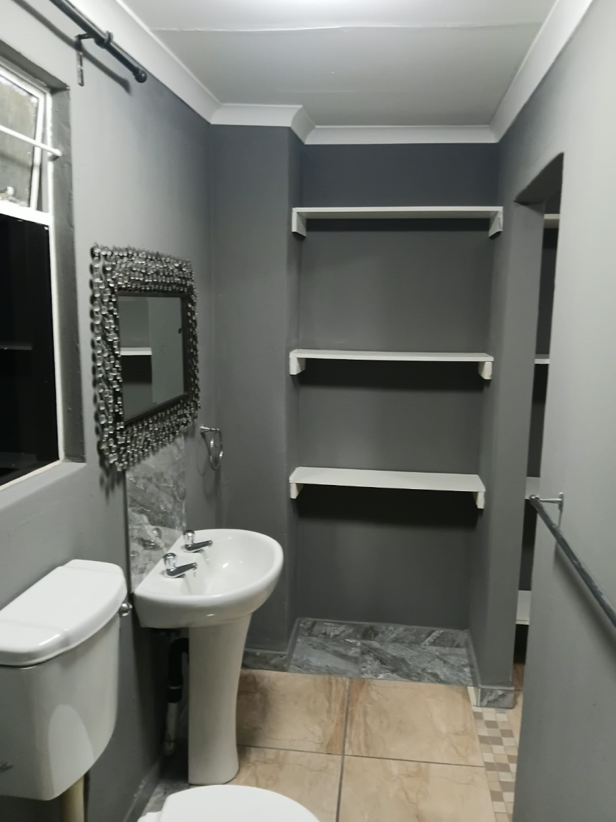 To Let 1 Bedroom Property for Rent in Discovery Gauteng
