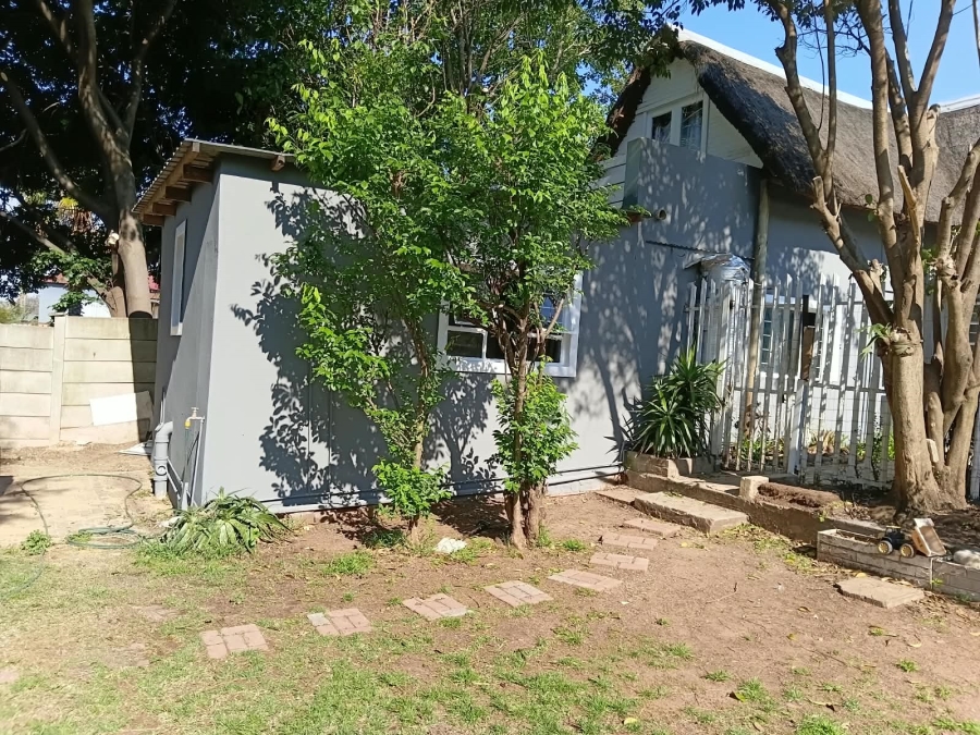 To Let 1 Bedroom Property for Rent in Discovery Gauteng