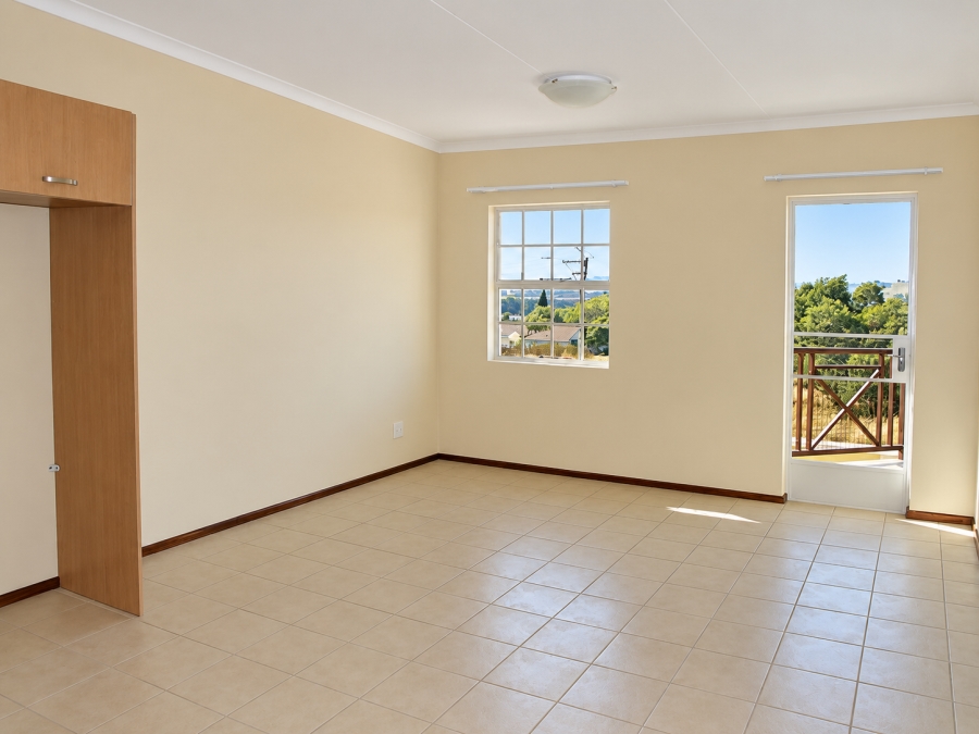 To Let 2 Bedroom Property for Rent in Moffat View Gauteng