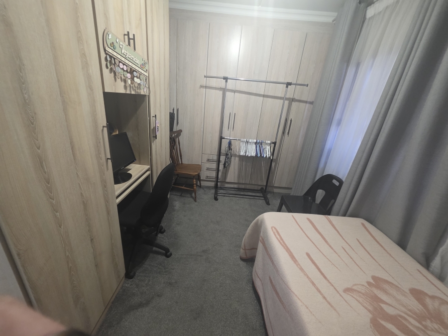 2 Bedroom Property for Sale in Brentwood Gauteng