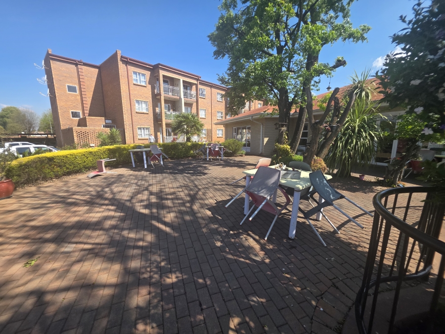 2 Bedroom Property for Sale in Brentwood Gauteng