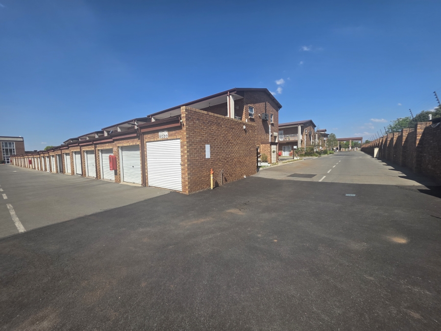 2 Bedroom Property for Sale in Brentwood Gauteng
