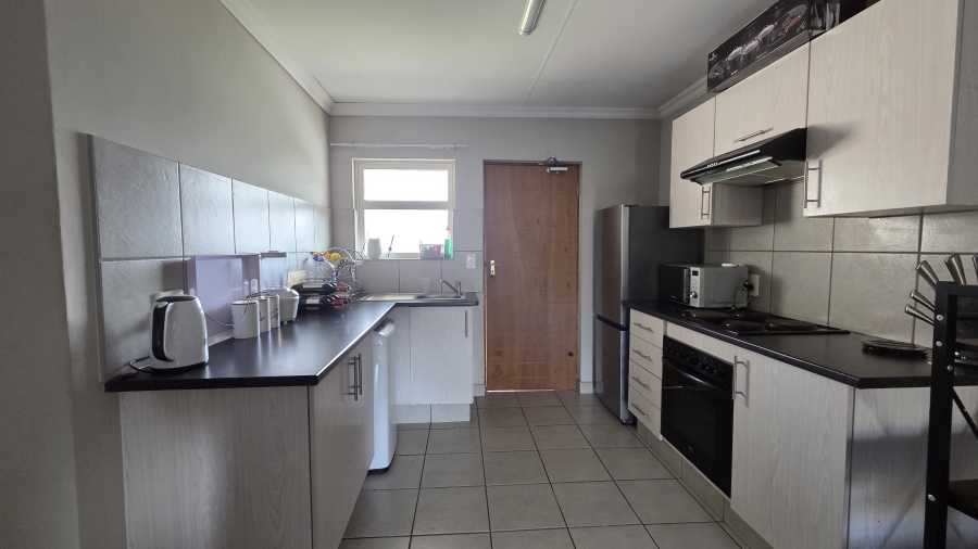 To Let 2 Bedroom Property for Rent in Montana Gauteng