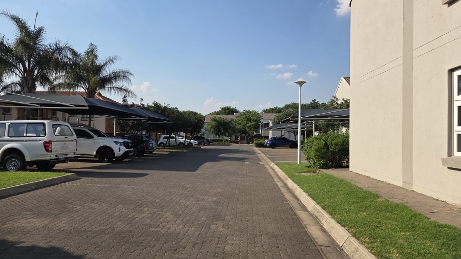To Let 2 Bedroom Property for Rent in Montana Gauteng