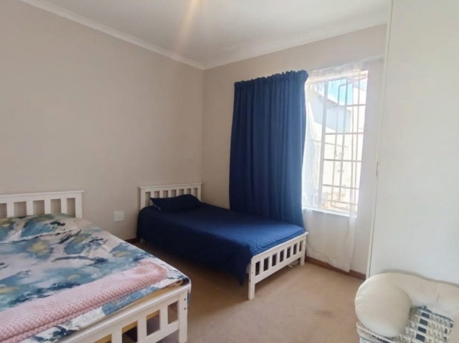 2 Bedroom Property for Sale in North Riding Gauteng