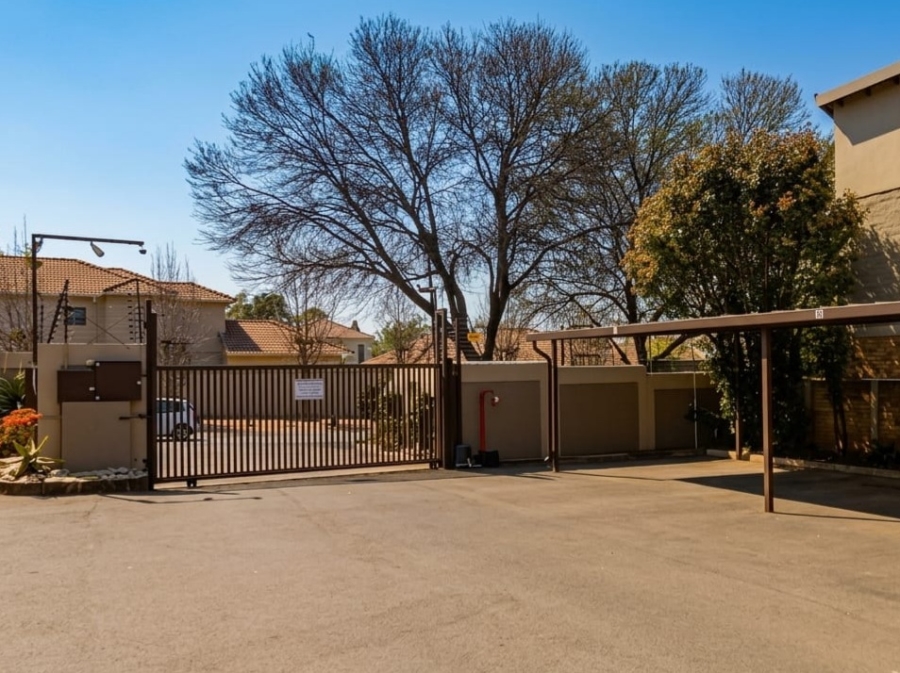 2 Bedroom Property for Sale in North Riding Gauteng