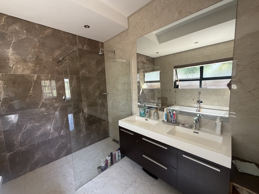 To Let 4 Bedroom Property for Rent in Eldo Lakes Estate Gauteng