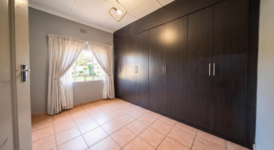 4 Bedroom Property for Sale in Pretoria Gardens Gauteng