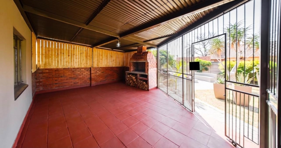 4 Bedroom Property for Sale in Pretoria Gardens Gauteng