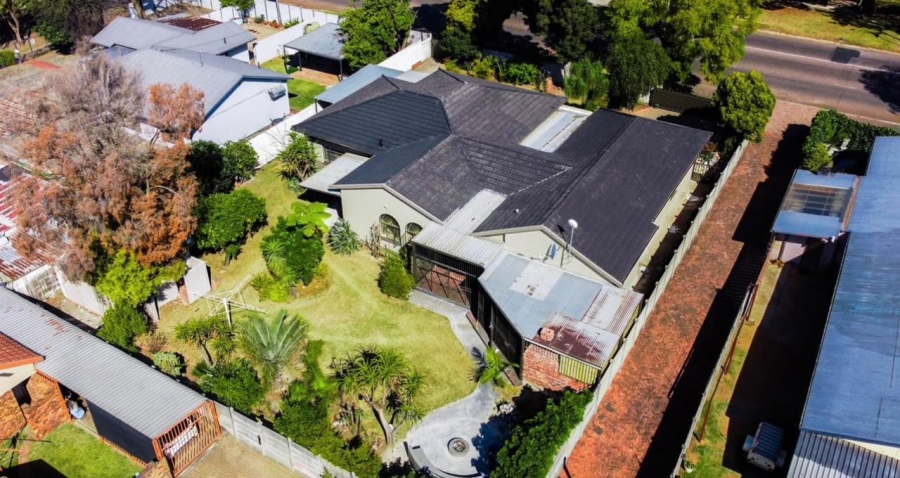 4 Bedroom Property for Sale in Pretoria Gardens Gauteng