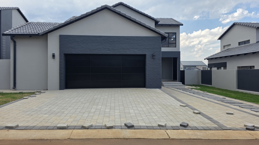 3 Bedroom Property for Sale in Raslouw Gauteng