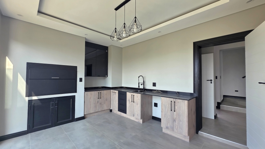 3 Bedroom Property for Sale in Raslouw Gauteng