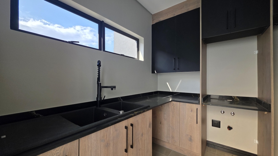 3 Bedroom Property for Sale in Raslouw Gauteng