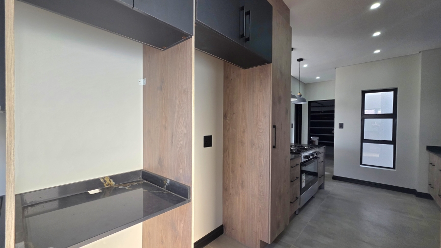 3 Bedroom Property for Sale in Raslouw Gauteng