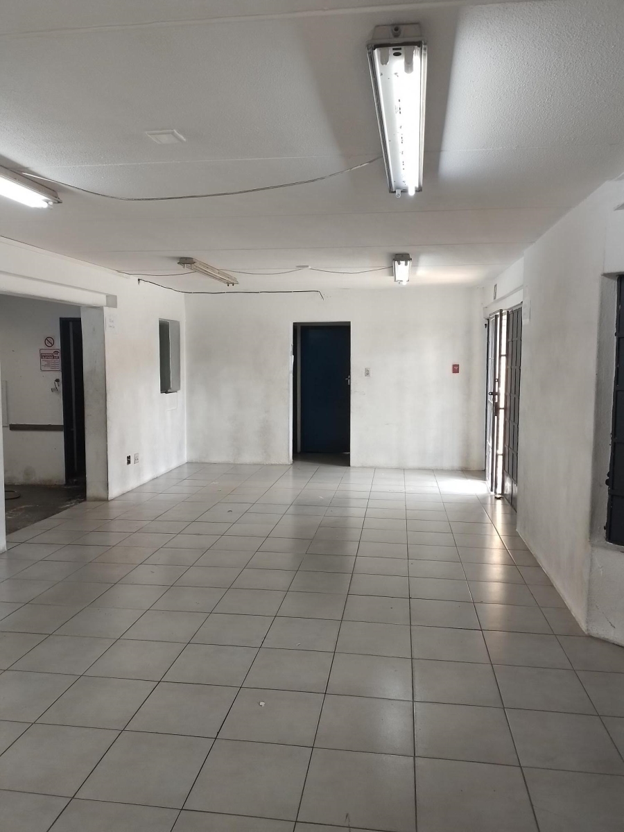 To Let Commercial Property for Rent in Jet Park Gauteng