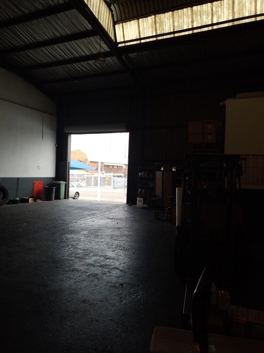 To Let Commercial Property for Rent in Jet Park Gauteng