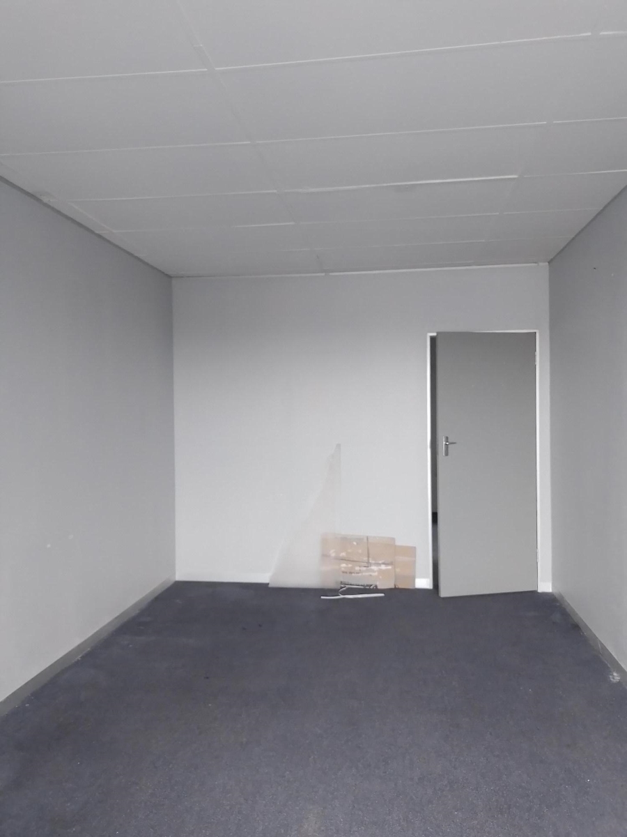 To Let Commercial Property for Rent in Jet Park Gauteng