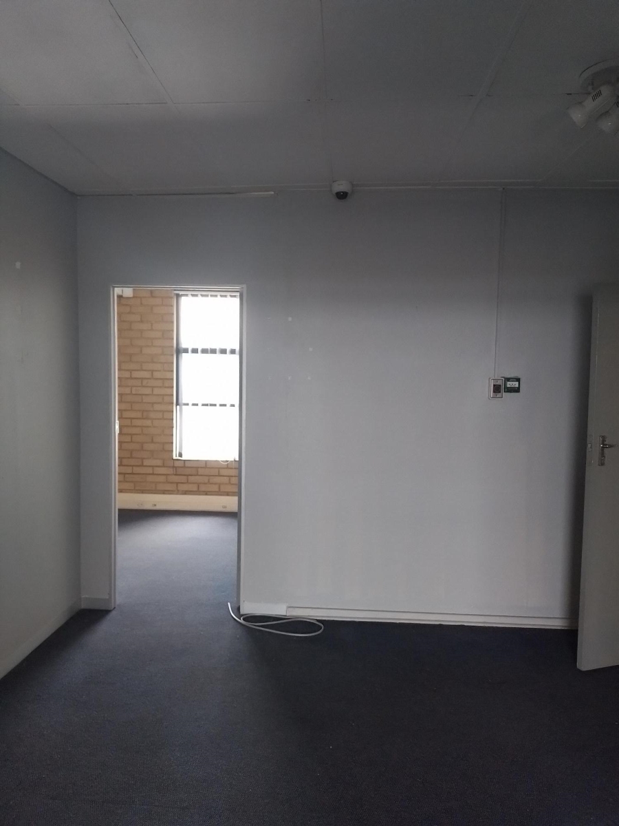 To Let Commercial Property for Rent in Jet Park Gauteng