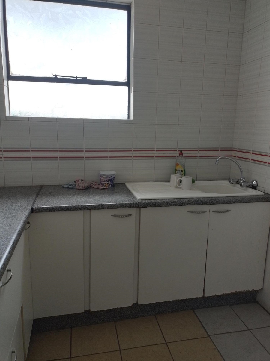 To Let Commercial Property for Rent in Jet Park Gauteng