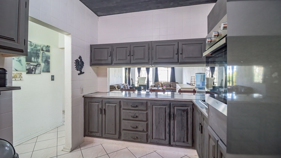 3 Bedroom Property for Sale in New Redruth Gauteng