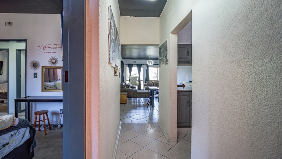3 Bedroom Property for Sale in New Redruth Gauteng