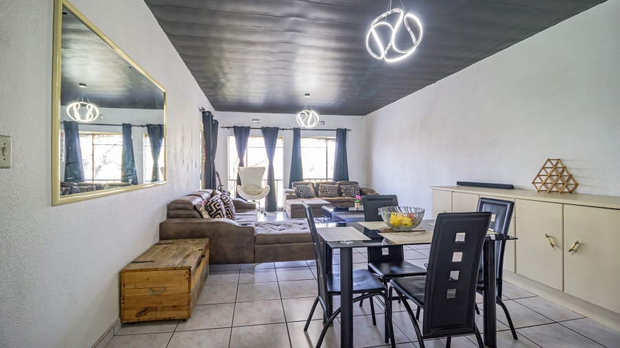 3 Bedroom Property for Sale in New Redruth Gauteng
