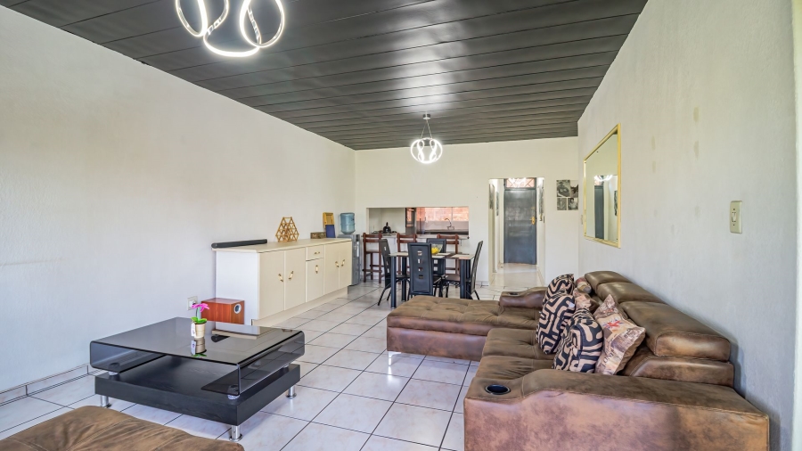 3 Bedroom Property for Sale in New Redruth Gauteng