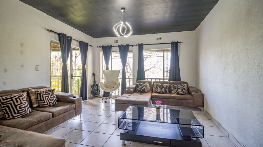 3 Bedroom Property for Sale in New Redruth Gauteng