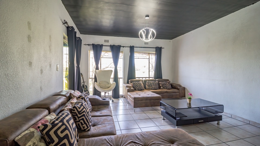 3 Bedroom Property for Sale in New Redruth Gauteng