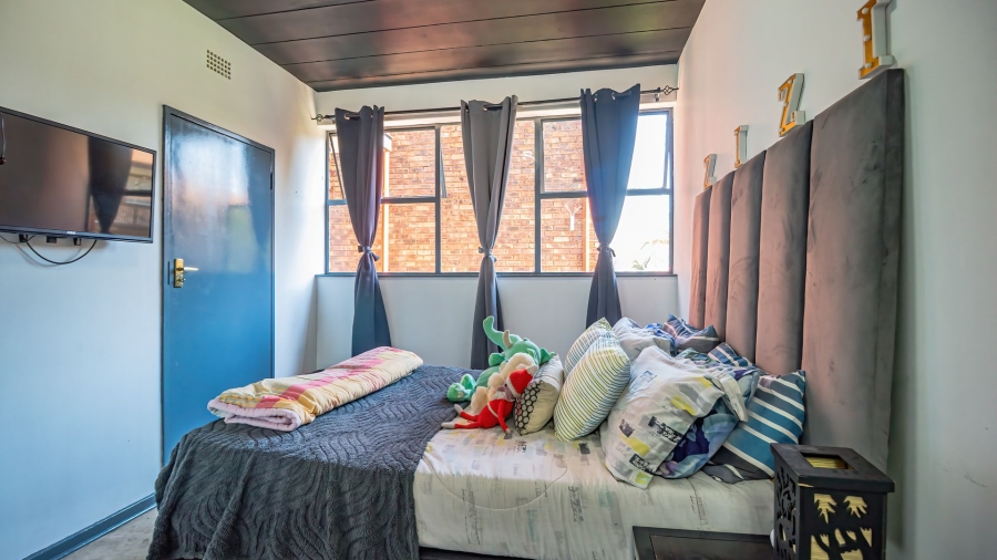 3 Bedroom Property for Sale in New Redruth Gauteng
