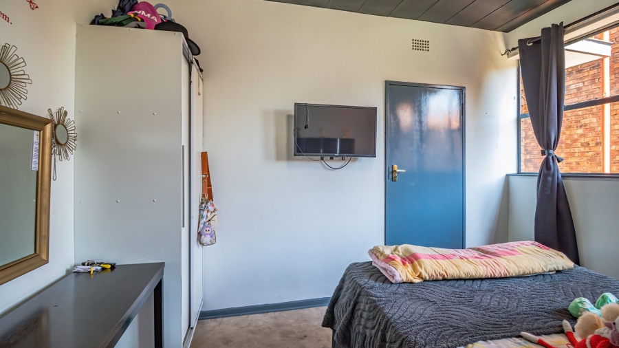 3 Bedroom Property for Sale in New Redruth Gauteng