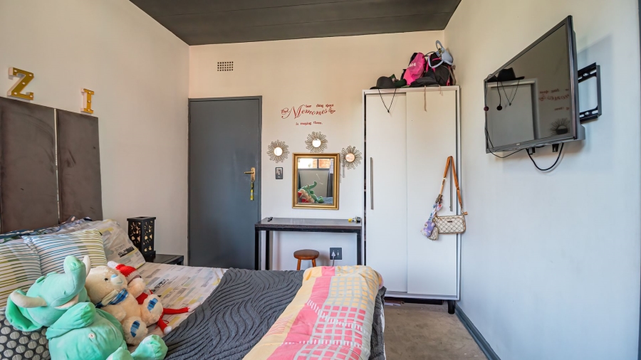 3 Bedroom Property for Sale in New Redruth Gauteng