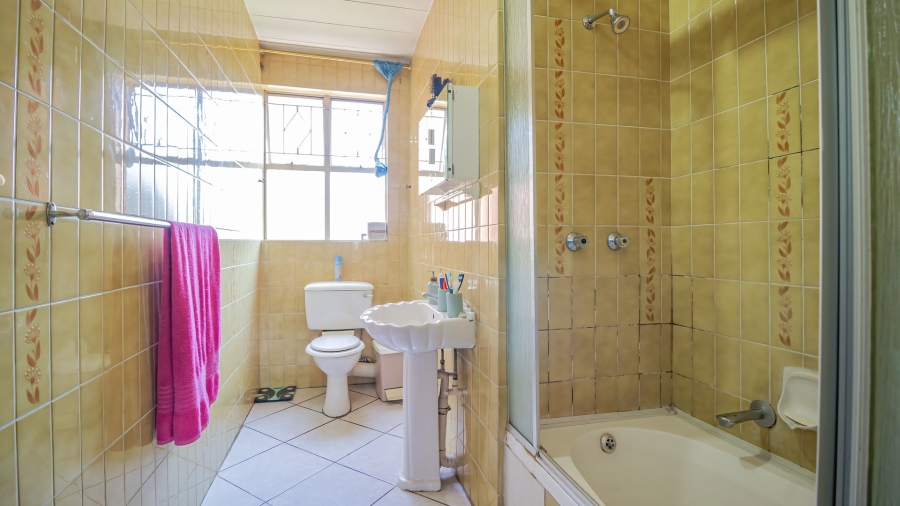 3 Bedroom Property for Sale in New Redruth Gauteng
