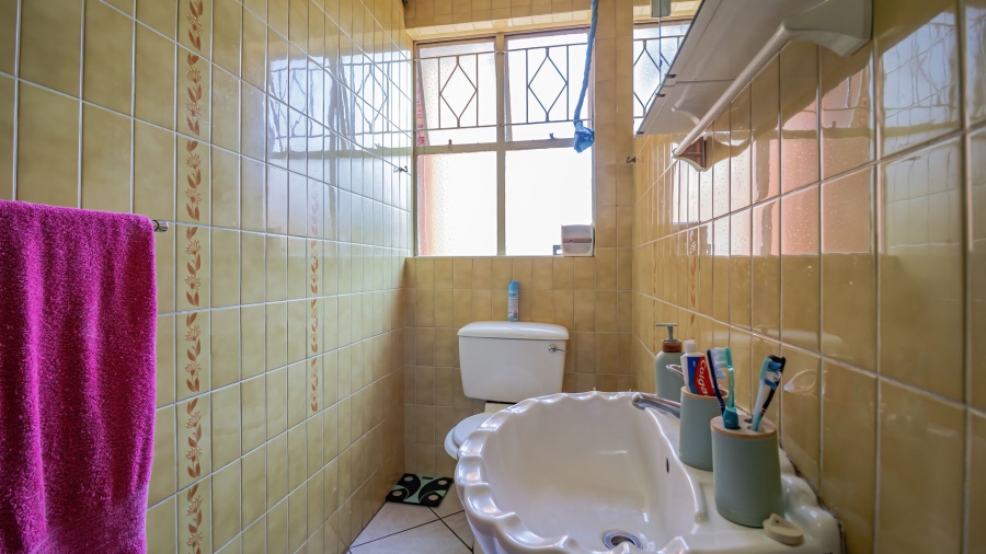3 Bedroom Property for Sale in New Redruth Gauteng