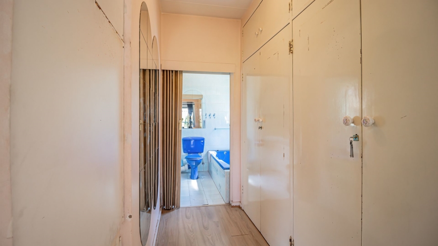 3 Bedroom Property for Sale in New Redruth Gauteng