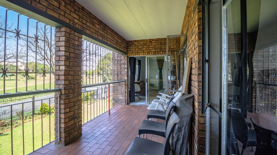3 Bedroom Property for Sale in New Redruth Gauteng