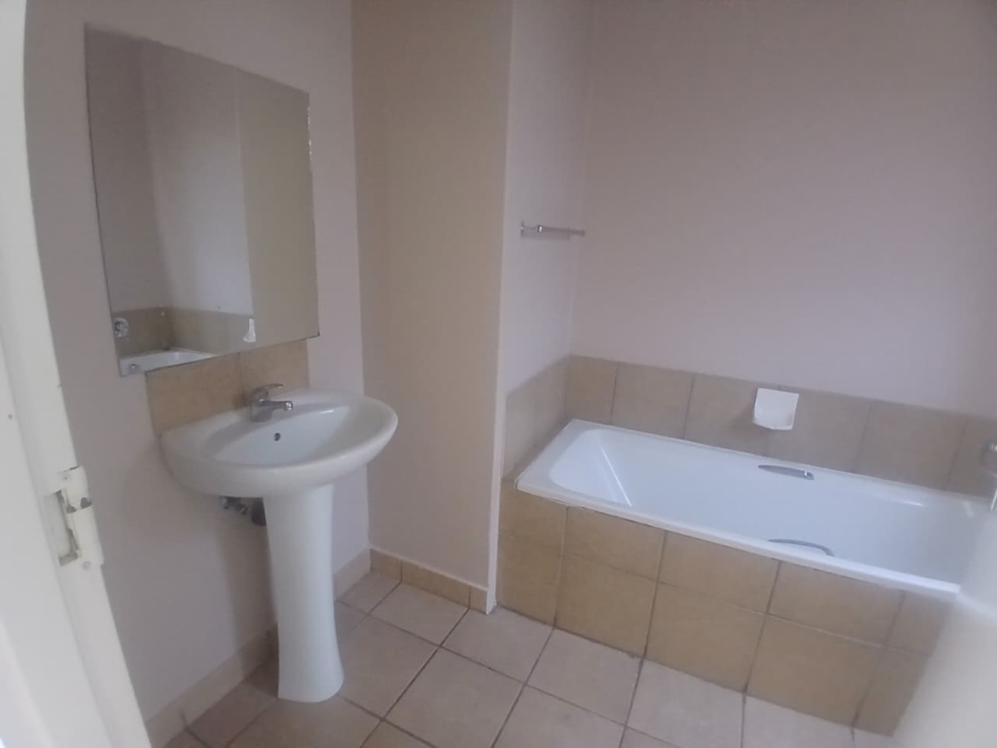 To Let 2 Bedroom Property for Rent in Terenure Gauteng