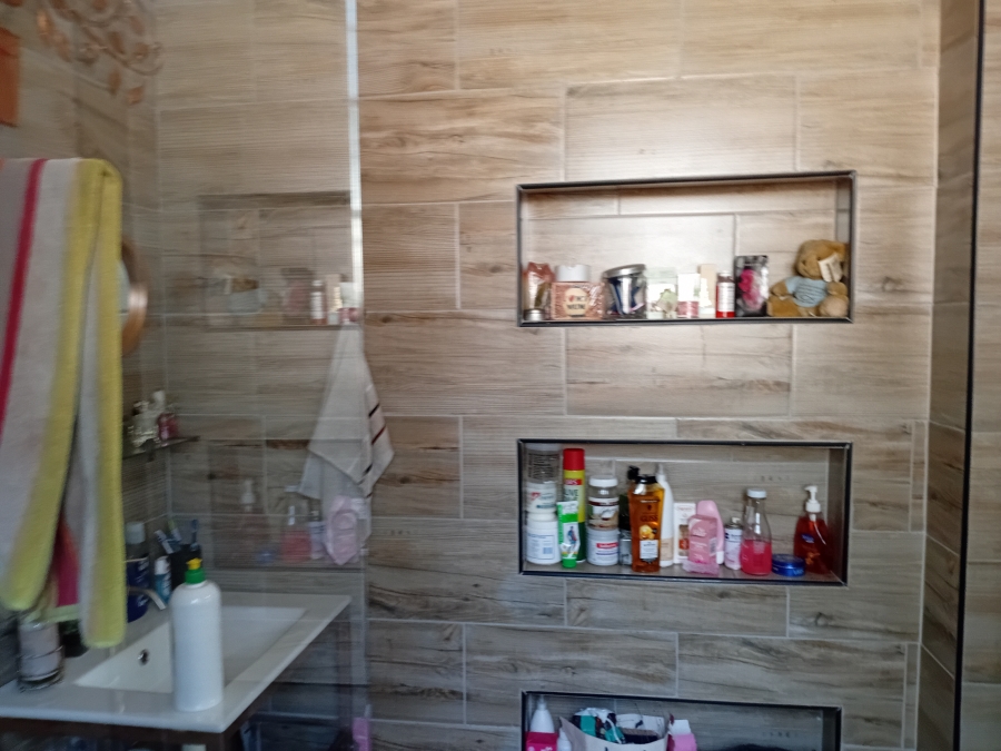 To Let 2 Bedroom Property for Rent in Primrose Gauteng