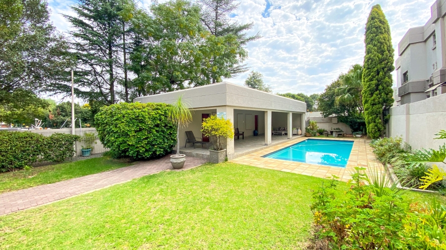 To Let 2 Bedroom Property for Rent in Morningside Manor Gauteng