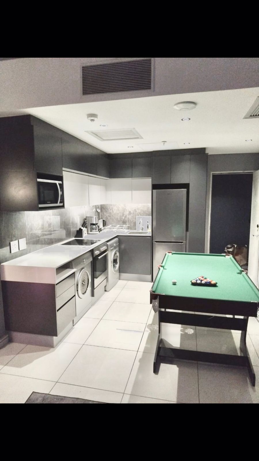 To Let 1 Bedroom Property for Rent in Sandown Gauteng
