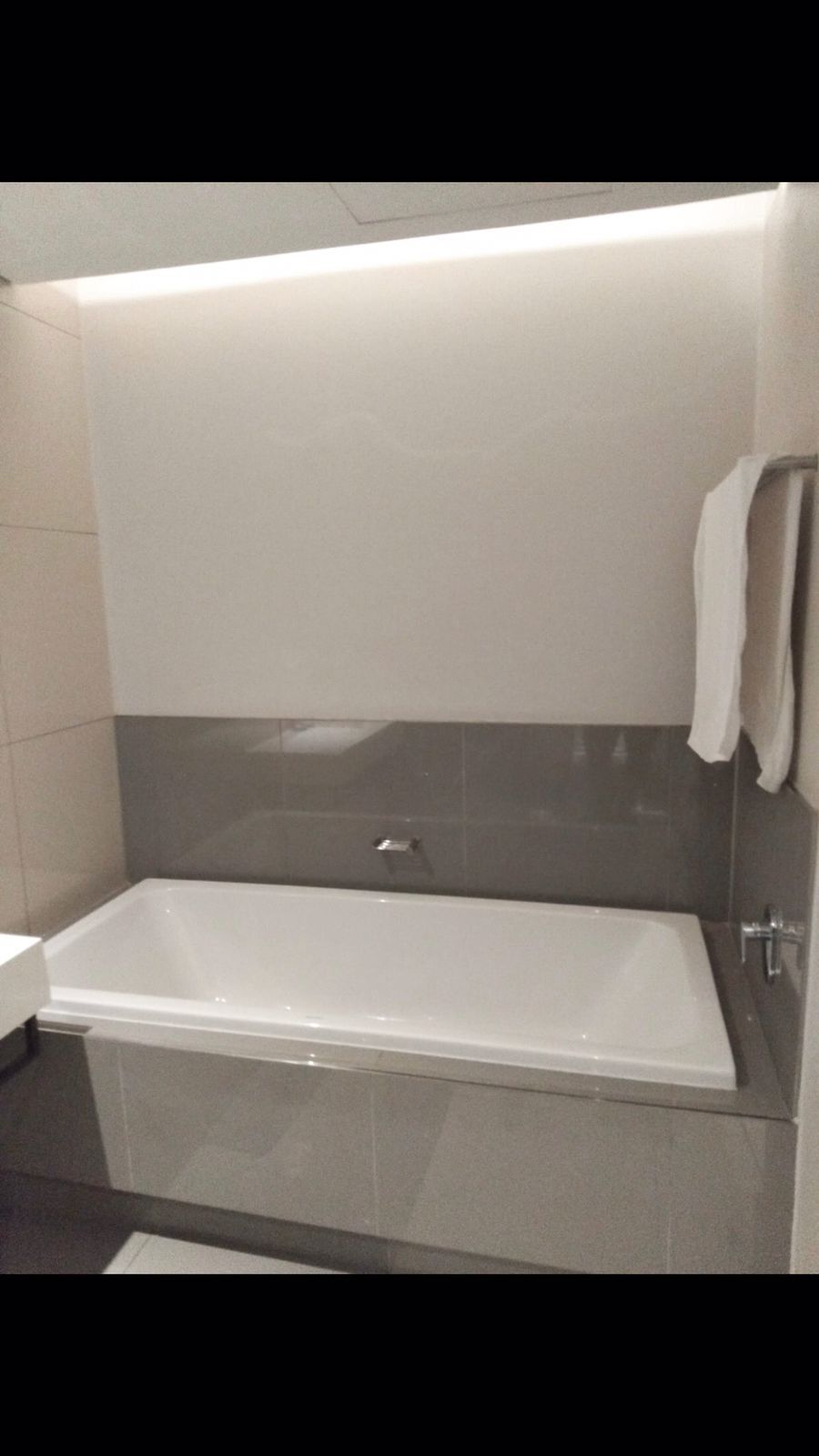 To Let 1 Bedroom Property for Rent in Sandown Gauteng