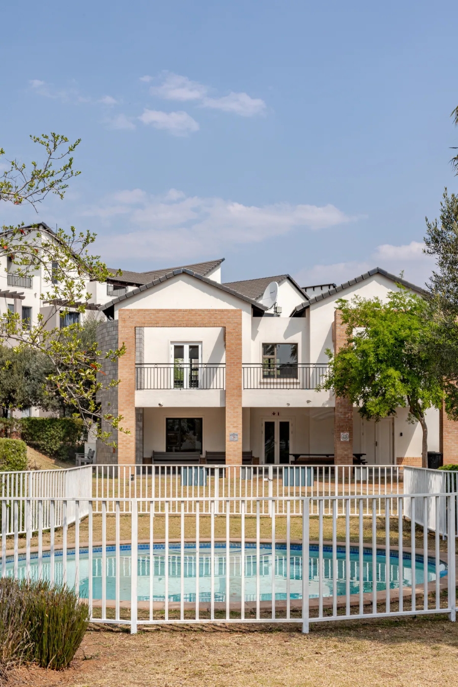 1 Bedroom Property for Sale in Fourways Gauteng