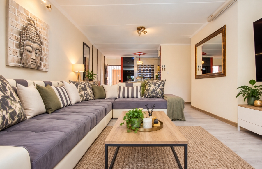 2 Bedroom Property for Sale in Sonneglans Gauteng