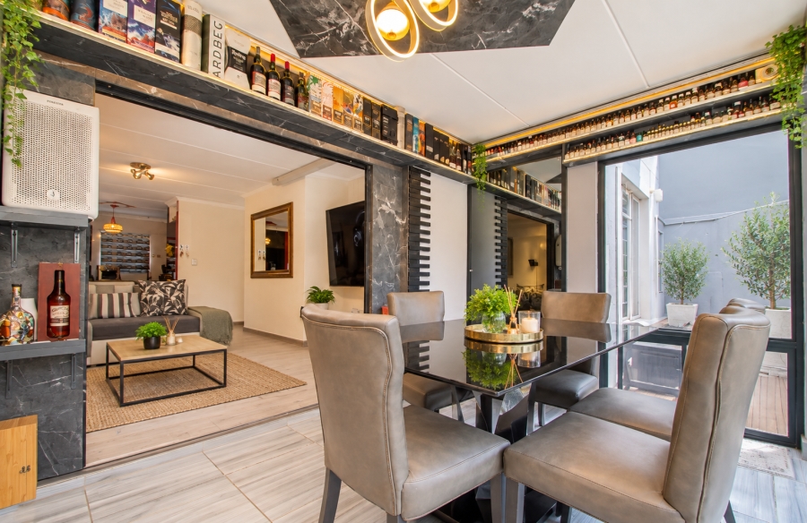 2 Bedroom Property for Sale in Sonneglans Gauteng