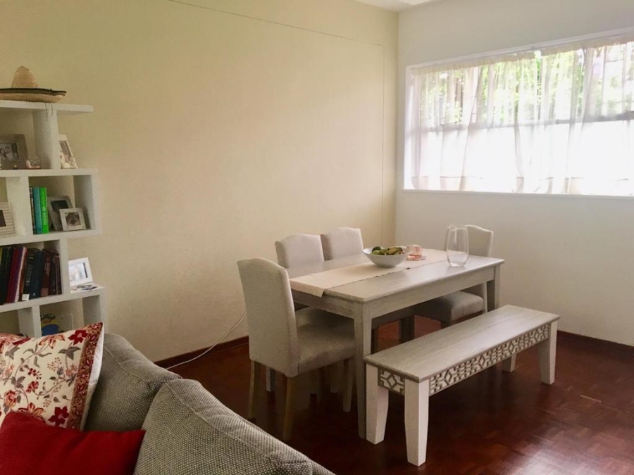 To Let 1 Bedroom Property for Rent in Illovo Gauteng